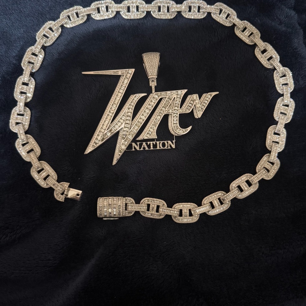 Baguette diamond chain necklace